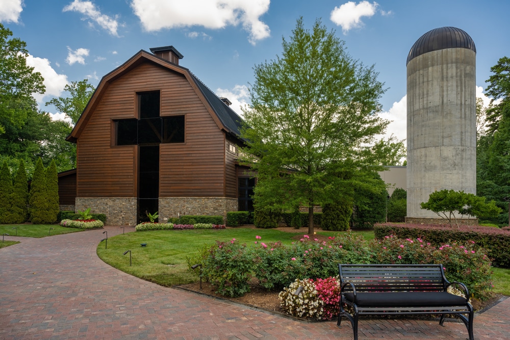 Graham,Library.,The,Library,And,Grounds.,Charolette,North,Carolina,,Photo